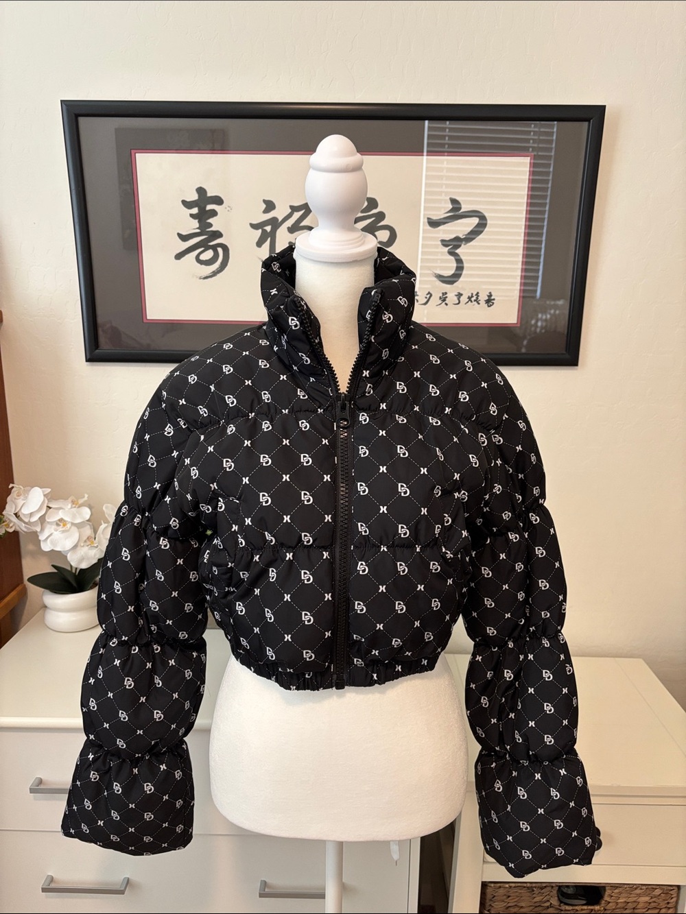 H&M Black Quilted Cropped Logo-Print Puffer Jacket